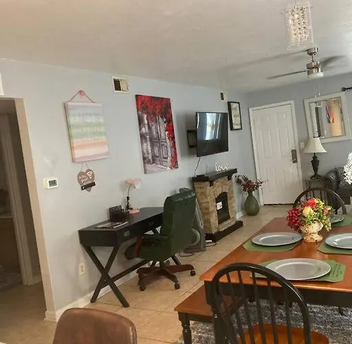 Lovely Indoor Fpl W/ Bbq / Firepit Near Fsu & Famu Tallahassee